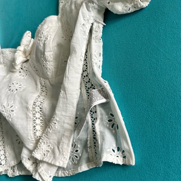 Forever 21 White Eyelet Puff Sleeve Summer Crop Top Feminine Boho Airy Romantic - Picture 4 of 4